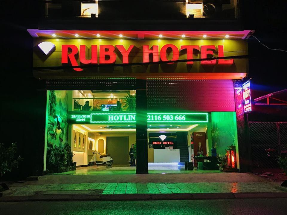 Ruby Hotel Yen Exterior foto